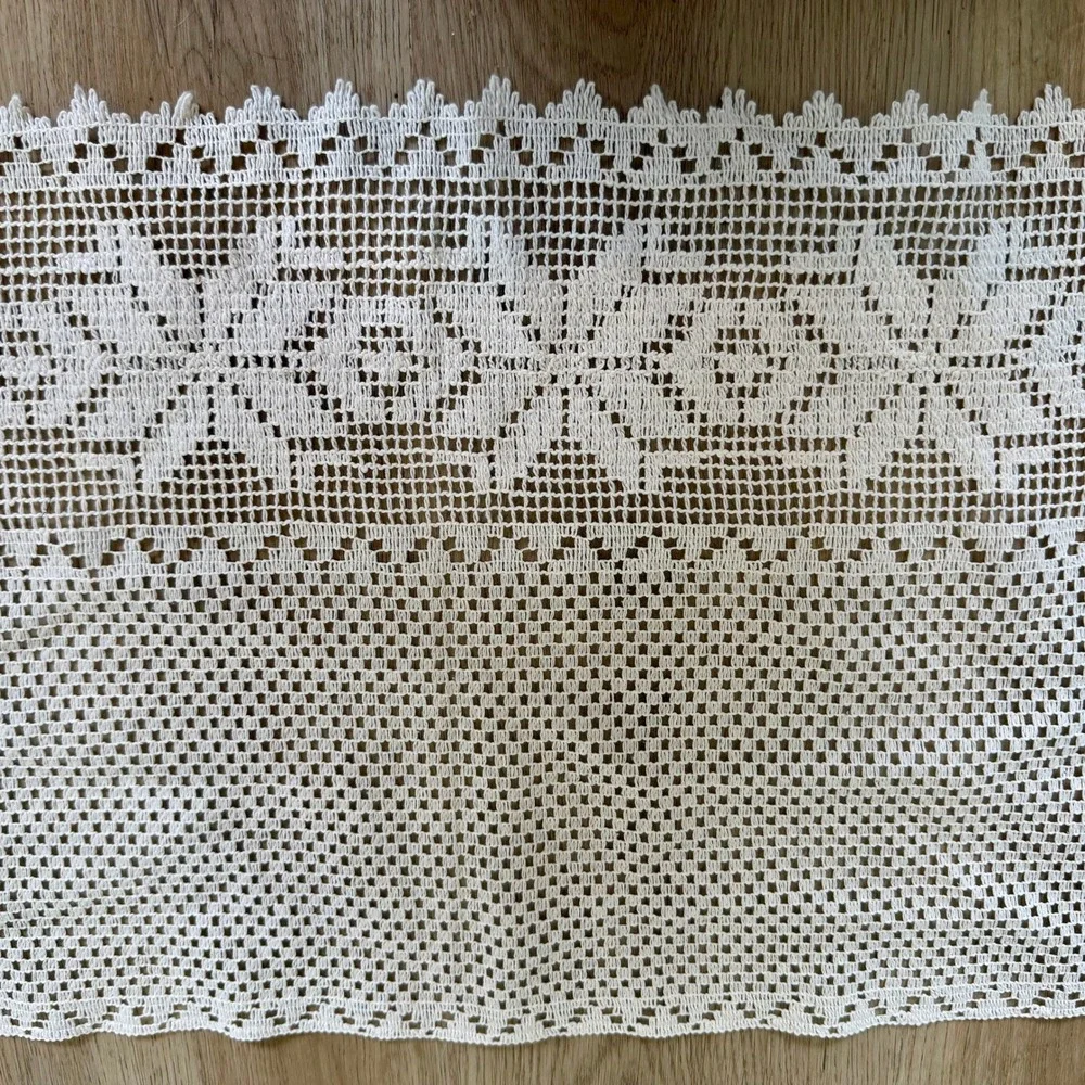 Vintage White Crochet Lace Table Runner Snowflake Star Pattern Valance 59x14.5